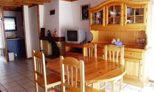 Appartement Esquièze-Sère, 3 pièces, 7 personnes - FR-1-402-87
