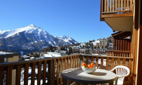 T2 6 p - Pieds des pistes - résidence avec piscine