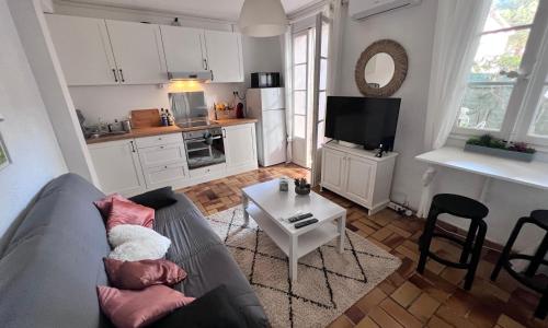 Sympathique studio en Rez de jardin dans résidence