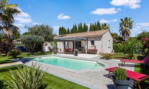 Beautiful holiday home with swimming pool