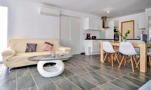 Stunning Home In Vallon Pont Darc