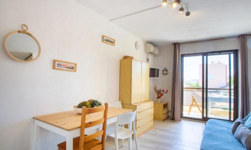 Apartment Saint James-9 by Interhome