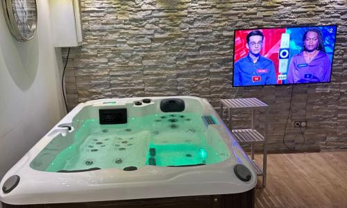 Agréable Maison avec jacuzzi