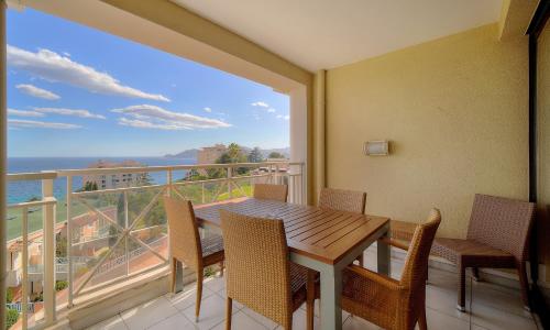 IMMOGROOM - 2BR - sea view - Swimming pool - Terrace - Parking - AC - Wifi