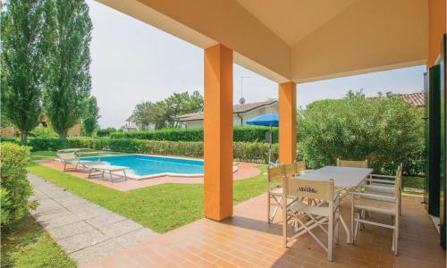 Beautiful Home In Albarella Ro With Kitchen