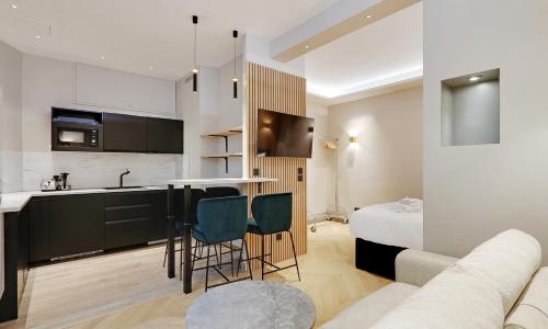 Pick A Flat's Apartment in Parc Monceau - Boulevard de Courcelles