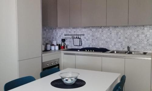 Orizzonte Marino Blu-vacanza ricca di colori