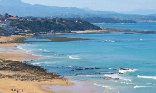 Beautiful house near the beach, 4 bedrooms