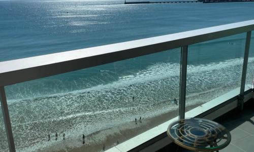 Face Mer vue d'exception Studio rénové au 9ème étage