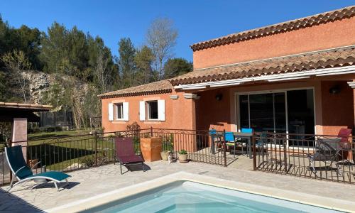 Spacieuse villa familiale avec piscine -8 couchages