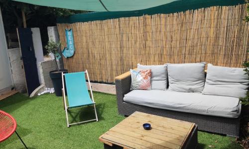 Bord de mer : studio avec salon d'été à Sausset