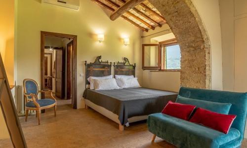 Podere Bargnano Cetona, Sleeps 14, Pool, WiFi, Air conditioning