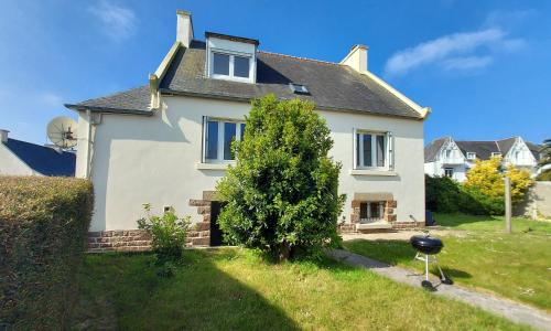 Maison au cœur du bourg, plages à pied
