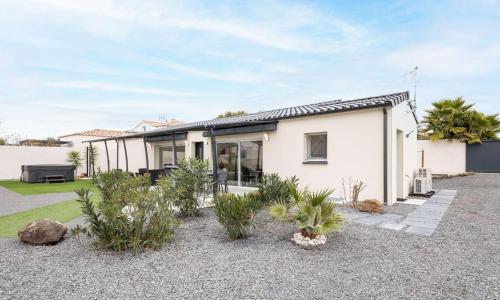 Villa Le Grau d'Agde, 4 pièces, 6 personnes - FR-1-423-234