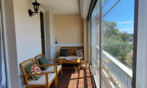 Spacious T4 with sea and Esterel views