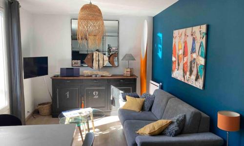 EOLE, Idéalement situé sur le port de St Martin de Re