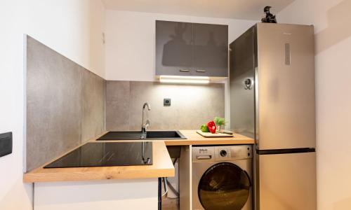 Apartment Le Riviera-3 by Interhome