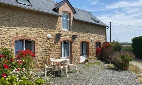 Semi-detached house, St Méloir-des-Ondes