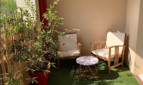 Grand studio avec coin nuit, proche mer et montagnes