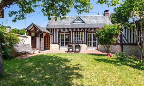 Holiday Home Petit Champ by Interhome