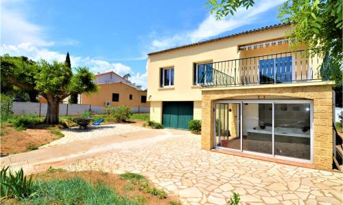 3 Bedroom Awesome Home In Saint Laurent La Verne