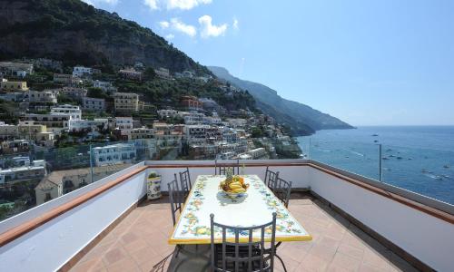 Casa Patty...Breath-taking view!