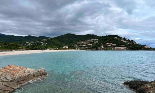 Jolie T2 bord de mer corse du sud