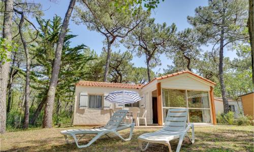 Stunning Home In La Faute-sur-mer With Kitchen