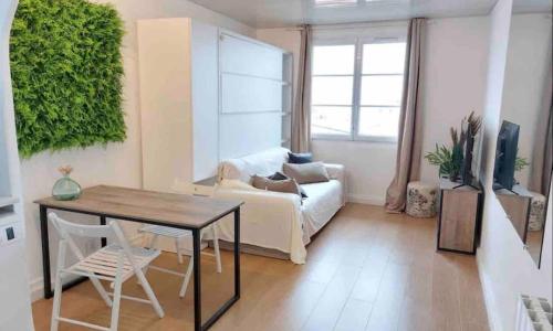 Vue MER/Tout à pied/Calme/Plage/ Parc Mauresque