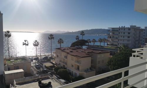 JUAN LES PINS 2P Le Tropique