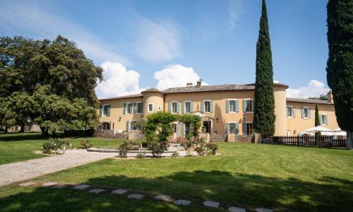 Château les Crostes