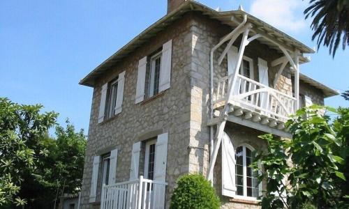 Entire Villa 12MN WALK from Le PALAIS