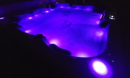 Logement entier et calme 55m2 avec SPA - sauna et borne de recharge 7KW