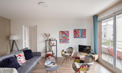 Bahibé - Balcon et parking au calme proche gare