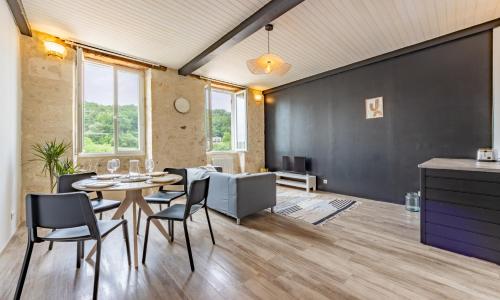 L'élégant T3 coeur du village parking facile