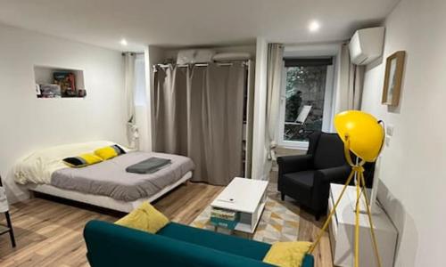 Studio centre village