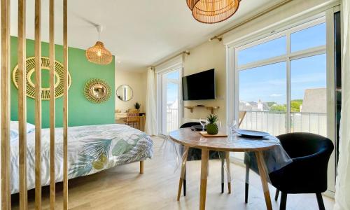 Le Phare Ouest - 80 m De La Mer - Vue Océan Sur Le Balcon - Entièrement Rénové - Internet Haut Débit - NOUVEAU