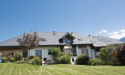 Farmhouse in the heart of the mountains