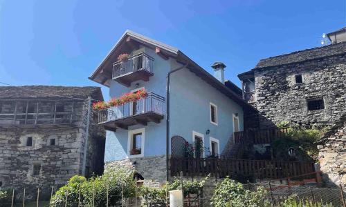 CASA DEL CIOS calda e intima casetta immersa nel verde delle montagne