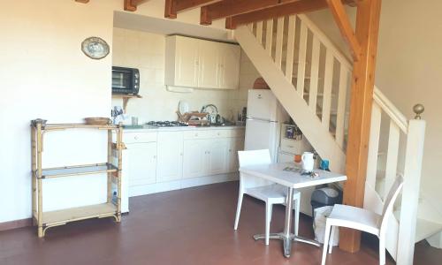 Apparemment à 200 m de l'étang et piste cyclable