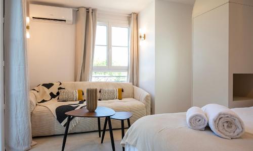 Superbe studio avec balcon vue mer à 100m de la plage