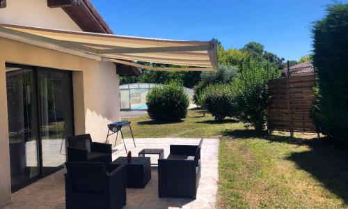 Maison d'une chambre avec piscine privee jardin clos et wifi a Pontenx les Forges