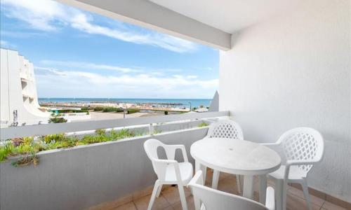 Joli Studio Cabine 1ère ligne avec parking privé