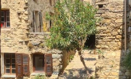 La Casa Monti au coeur du village de Lama