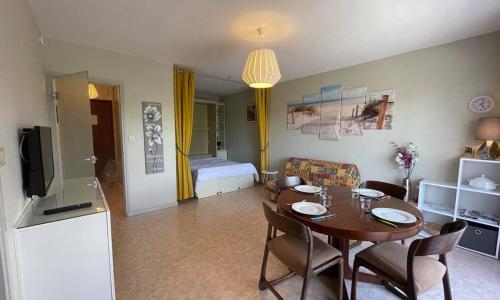Appartement Saint-Jean-de-Monts, 1 pièce, 2 personnes - FR-1-224C-284
