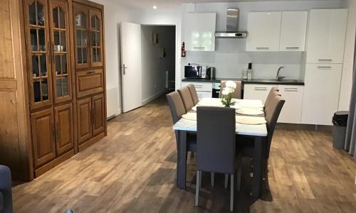 Magnifique T4 avec terrasse à Saint-Nectaire - 8 pers