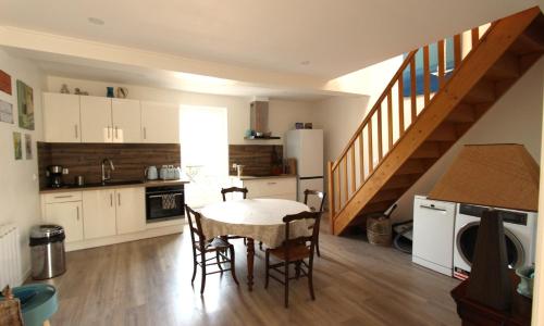 Joli appartement avec balcon au coeur de Forcalquier