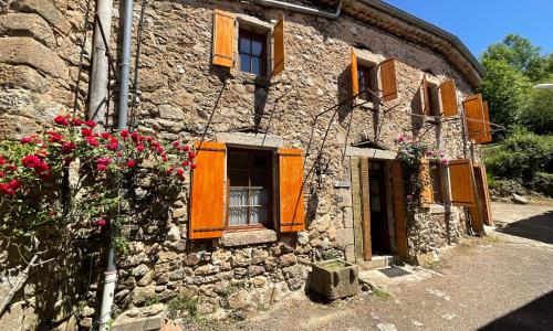 La Forge, Ardeche, Südfrankreich, Steinhaus, Naturnah