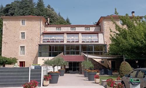 Logis Hotel Restaurant Mas de la Prairie