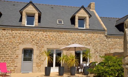 Holiday Home Houat-Hoedic-Belle-Ile - PHM301 by Interhome